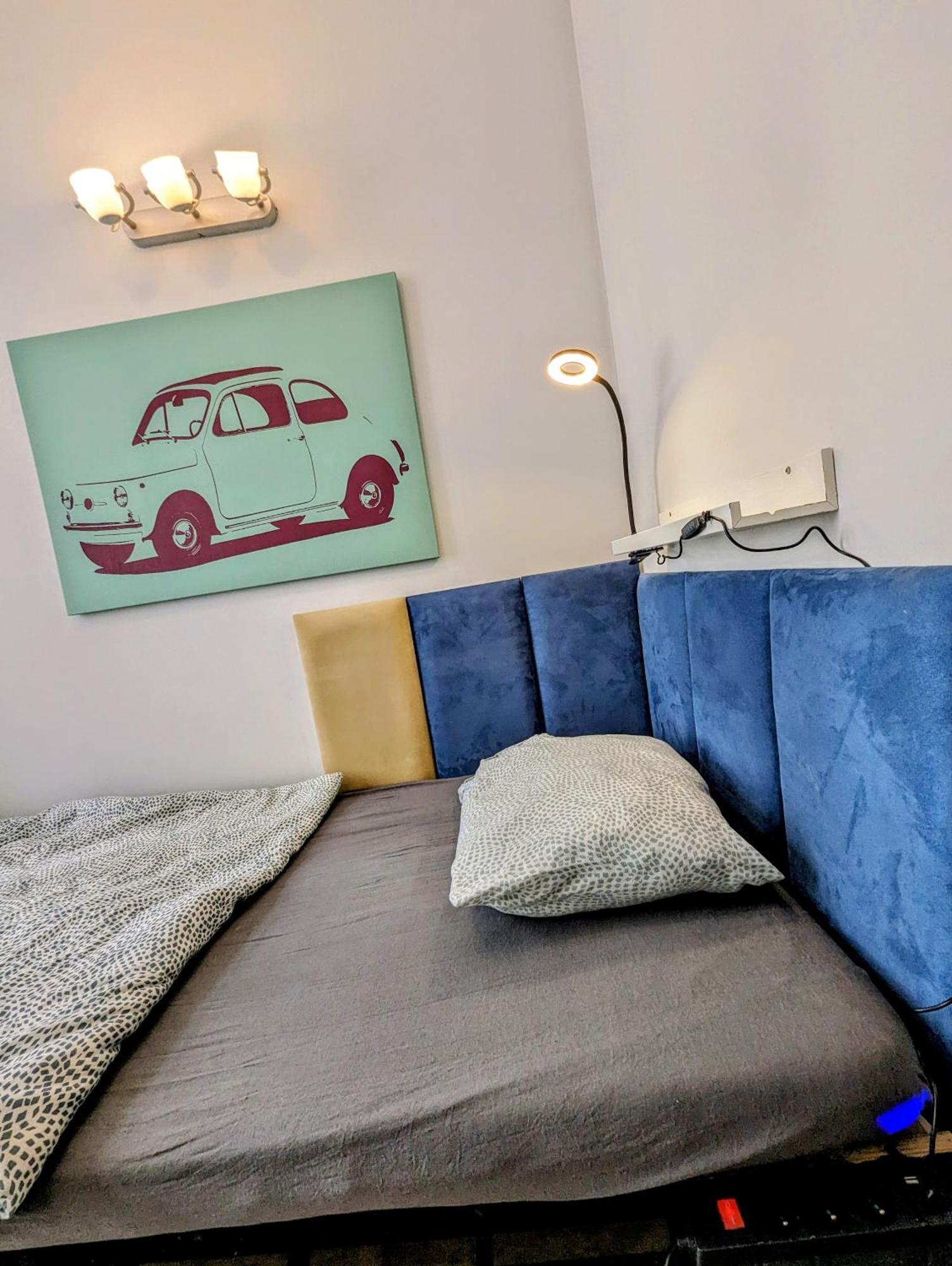 Centrum Fabryczna Rooms Łódź Oda fotoğraf